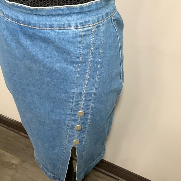 Denim skirt - Picture 5 of 11